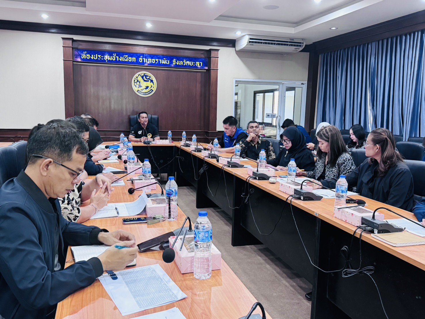 พช.รามัน จัดประชุมส่งเสริมการบูรณาการกลไกการขับเคลื่อนขจัดความยากจน (ศจพ.อ.)